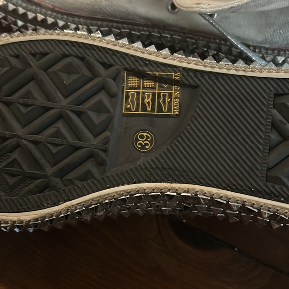 Never worn. Nan-ku high tops in 39 - Picture 3 of 3